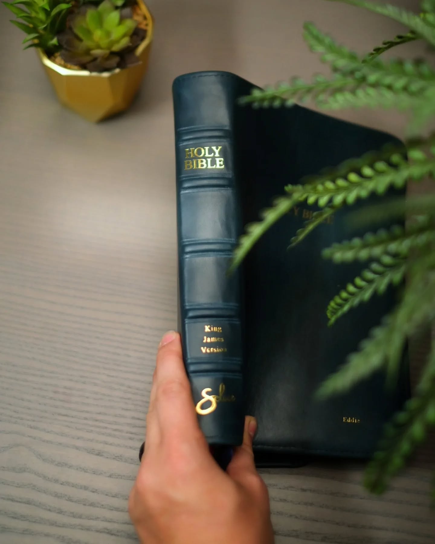 Green Leather KJV thumbnail 6