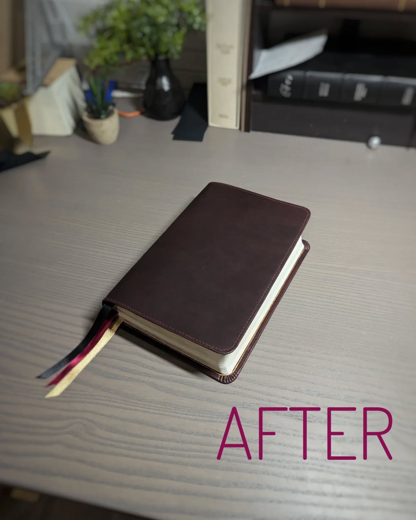 Sapphire Blue Leather ESV thumbnail 7