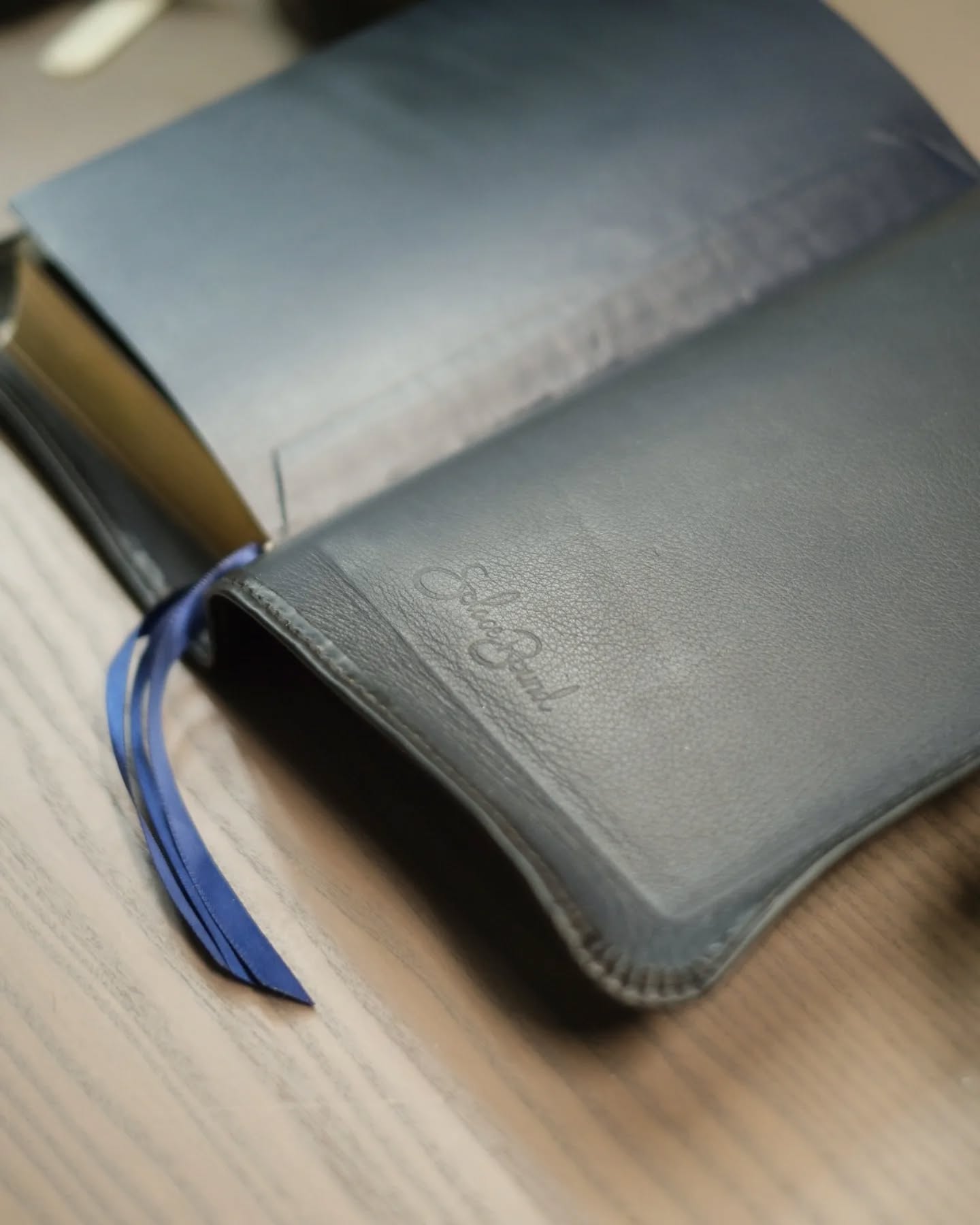 Black Horween Chromexcel NKJV thumbnail 5