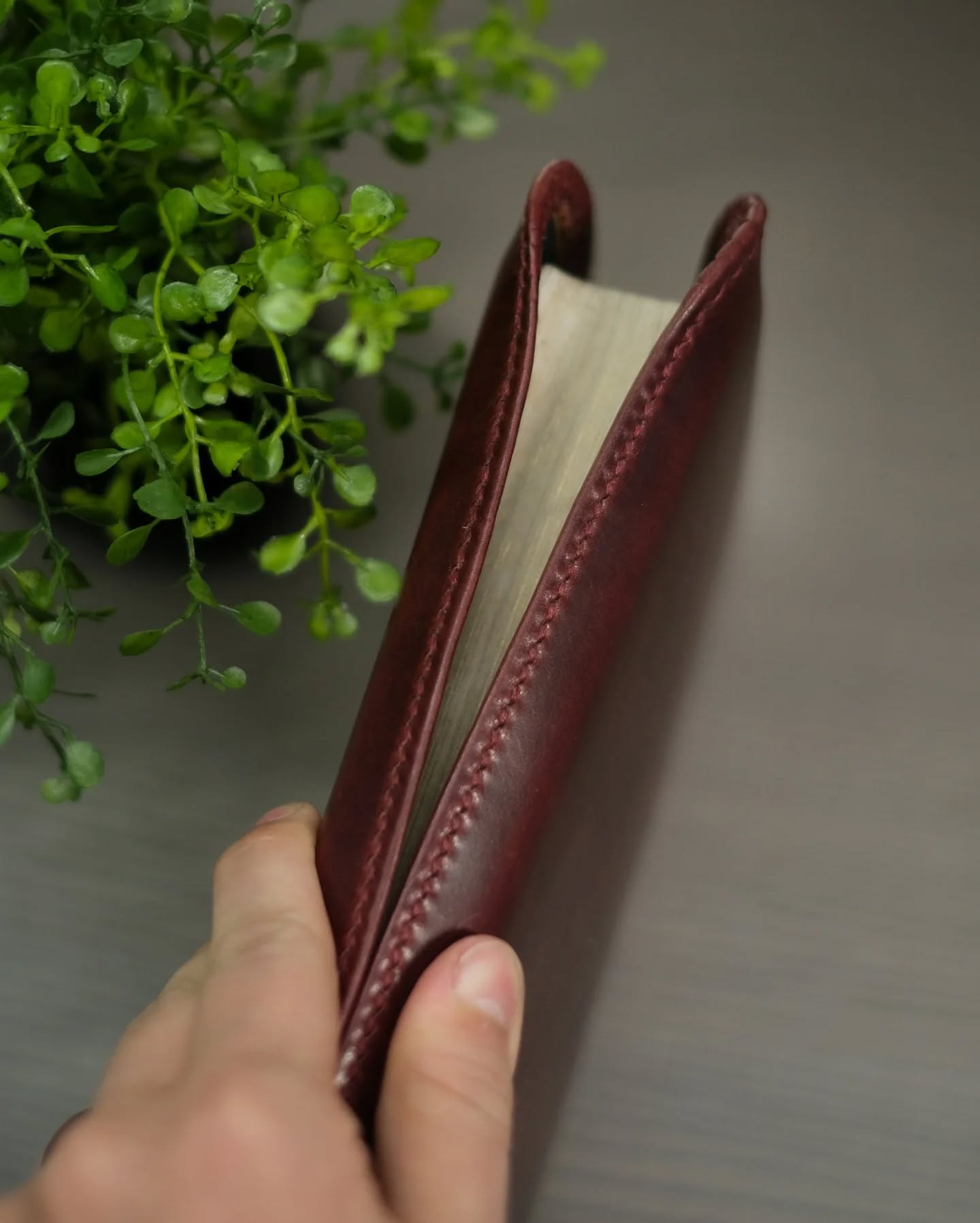 Cranberry Horween Dublin KJV thumbnail 5