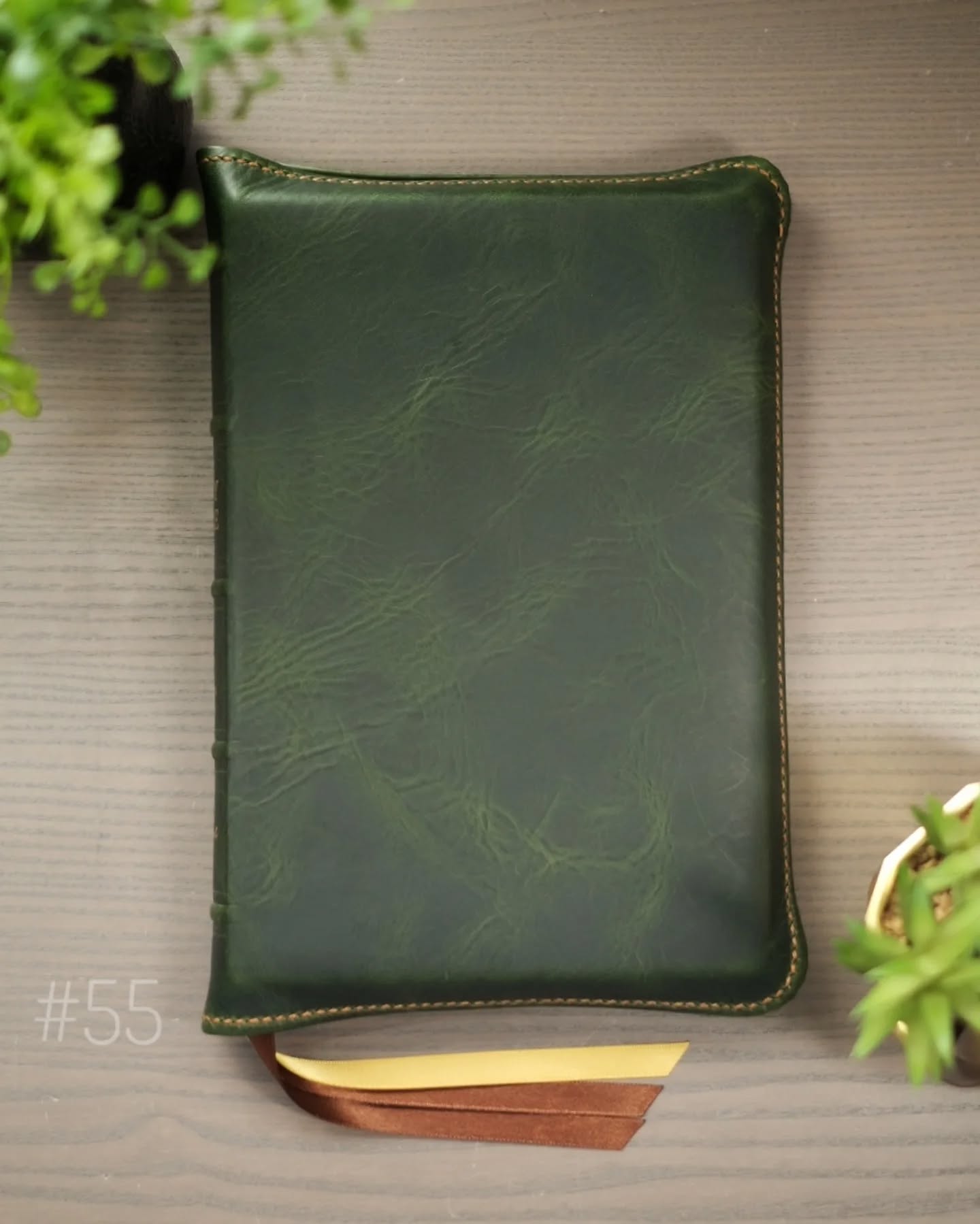 Green Badalassi Carlo Waxy NKJV