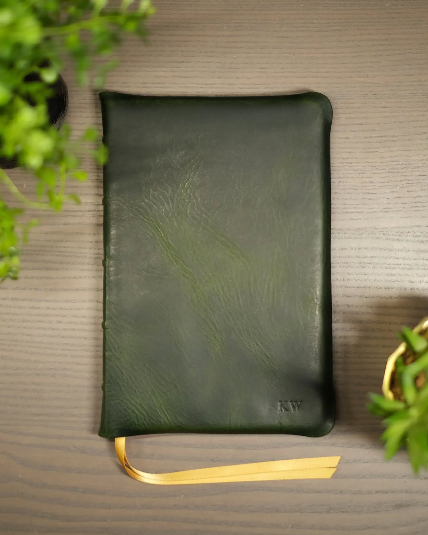 Green Cowhide KJV thumbnail 2