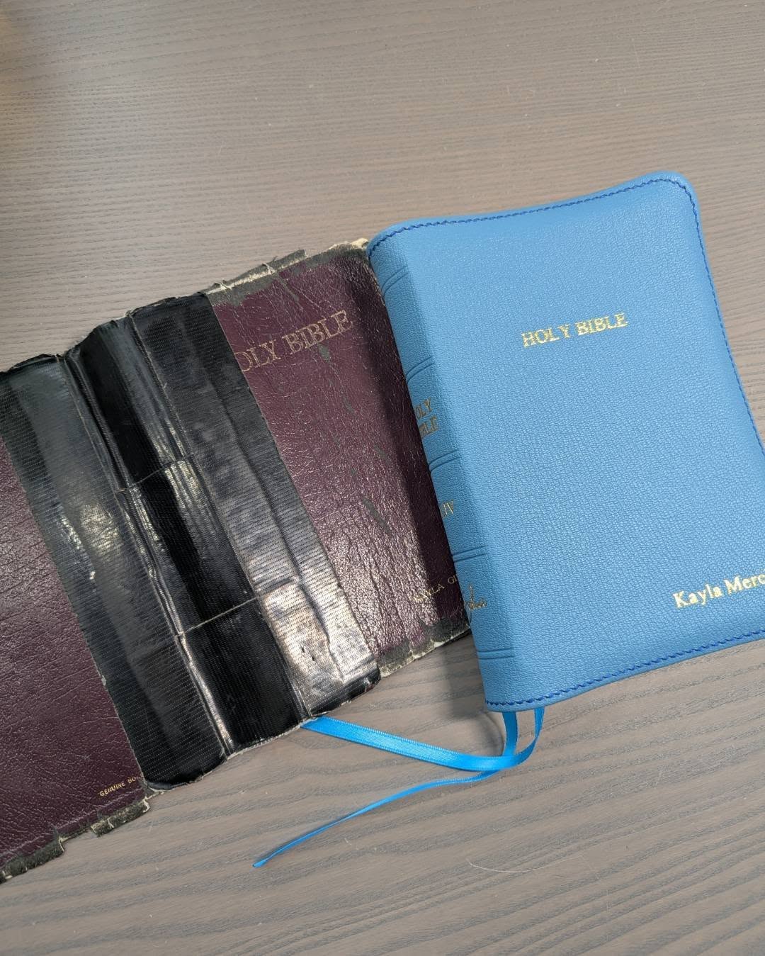 Blue Goatskin KJV thumbnail 8